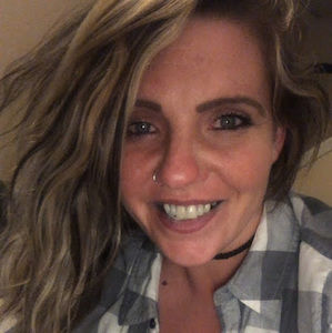 Meet your Posher, Alicia